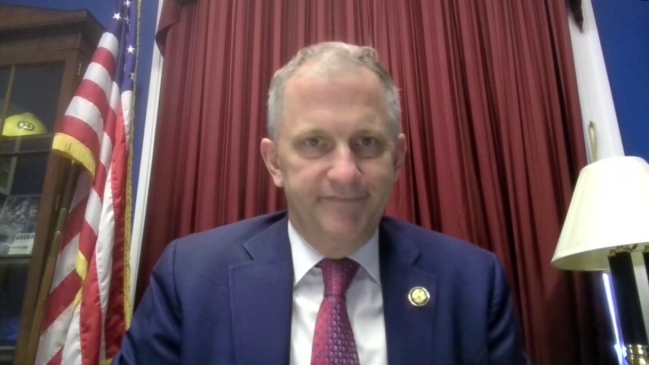 New bill seeks to hold adults accountable when juveniles access guns | ChicagoLIVE