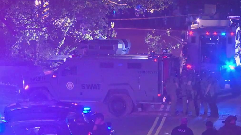 2 found dead in Marietta SWAT standoff