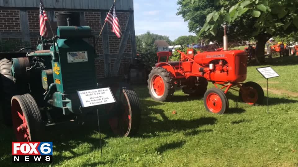 Antique tractor show