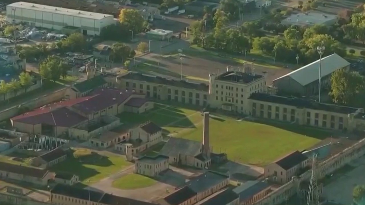Joliet Slammers host season opener at historic prison