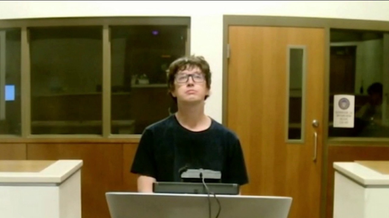 Arizona man accused of making terrorist threats against children, Governor Hobbs