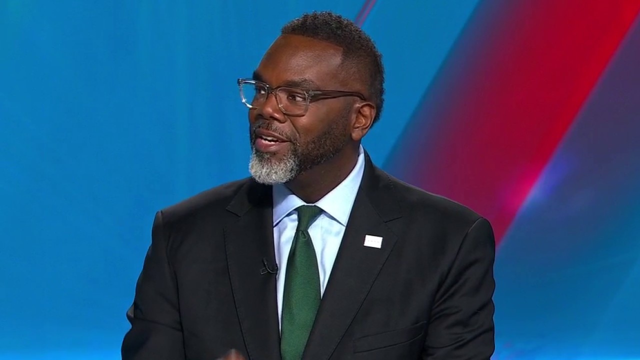 Mayor Brandon Johnson on Chicago violent crime and President Donald Trump