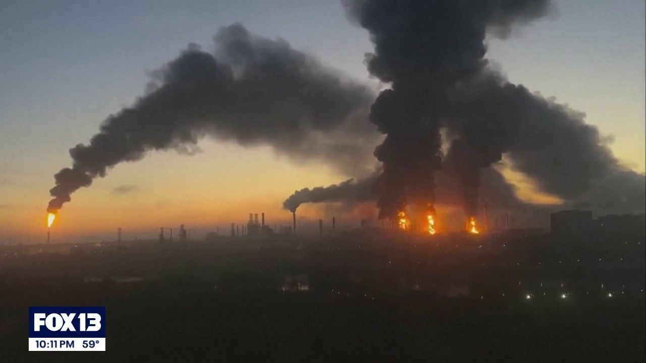 Attacks ramp up in Russia-Ukraine war as Zelenskyy questions Starlink outage