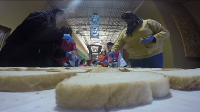 Milwaukee Ministry breaks bread to build up south-side neighborhood