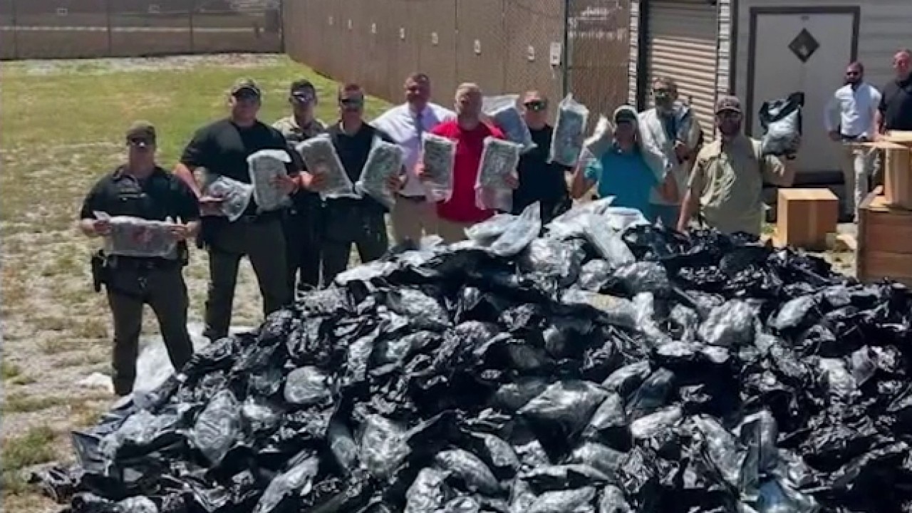 Trucker stops for shower then finds hidden cartel load