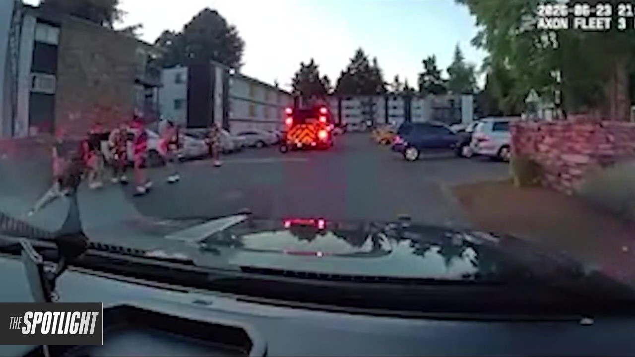 The Spotlight: Deputies force entry into smoke-filled apartment, rescue children