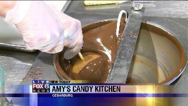 Laura makes caramel apples