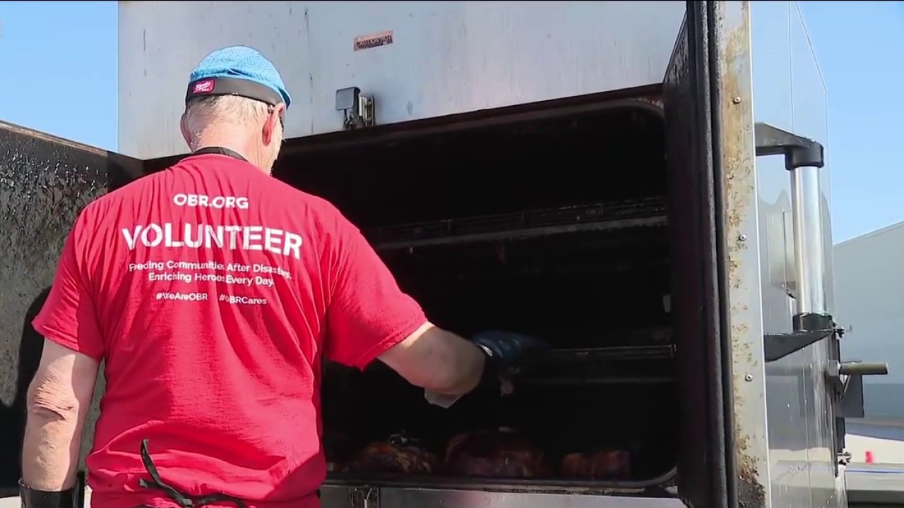 Volunteers bring meals, supplies to Indiana after storms
