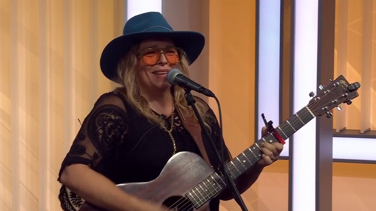 Ella Reid performs on Good Day Austin
