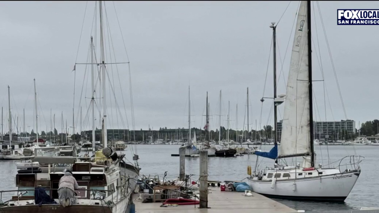 Rogue boaters shut down Oakland youth rowing camp