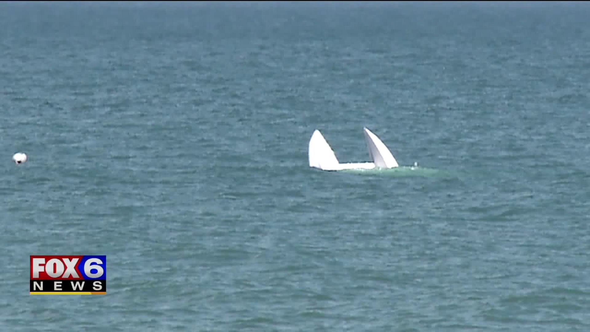 Boat capsizes on Lake Michigan