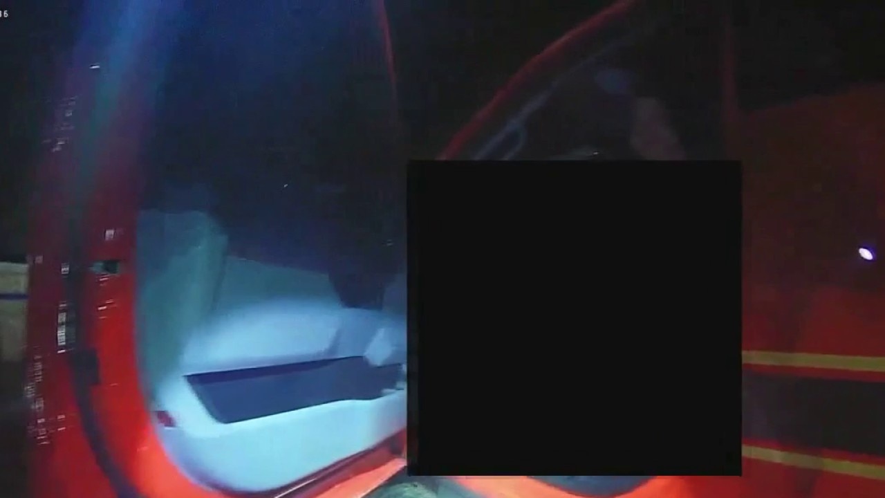 Prosecutors: Naked woman steals Pleasant Prairie fire dept. vehicle