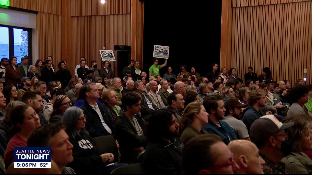 Crowds pack Sound Transit meeting on Ballard light rail extension