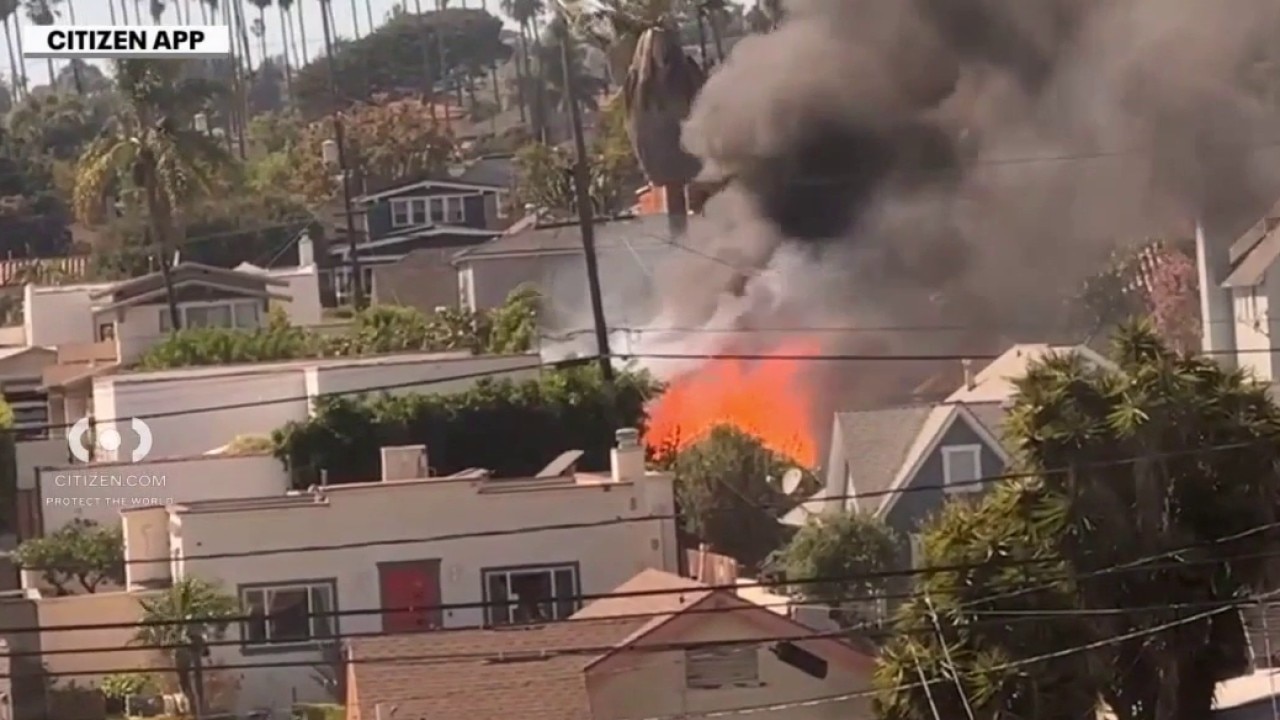 Firefighter hurt battling house fire