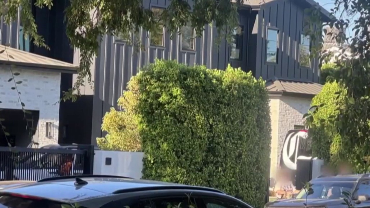 Adult content allegedly being filmed at Encino home