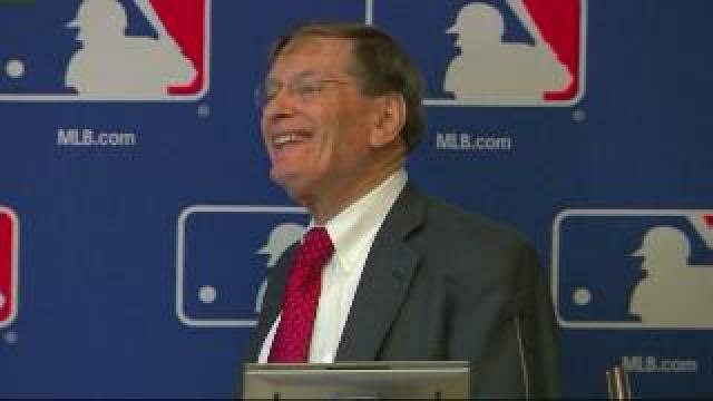 MLB Commissioner Bud Selig announces retirement