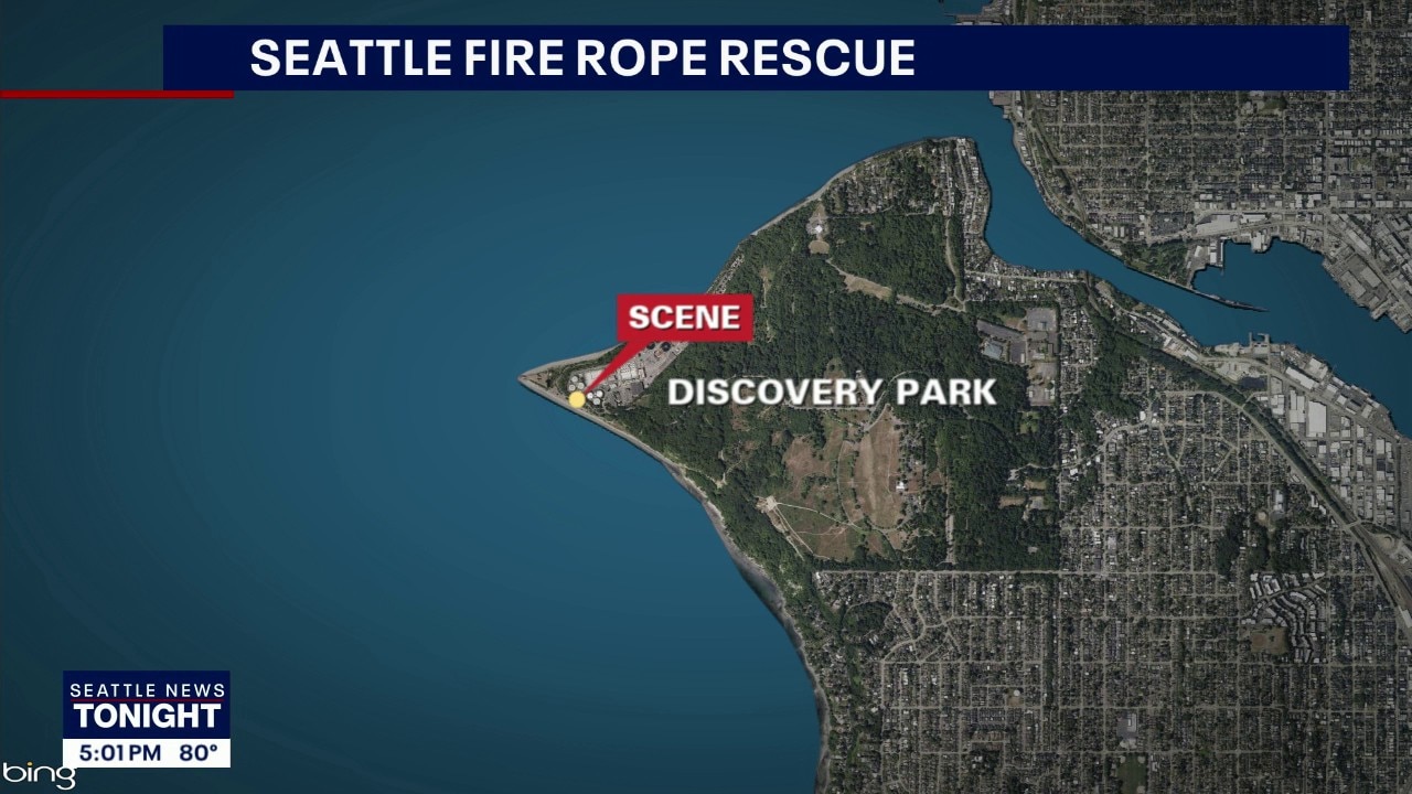 Rope rescue underway at Seattle's Discovery Park