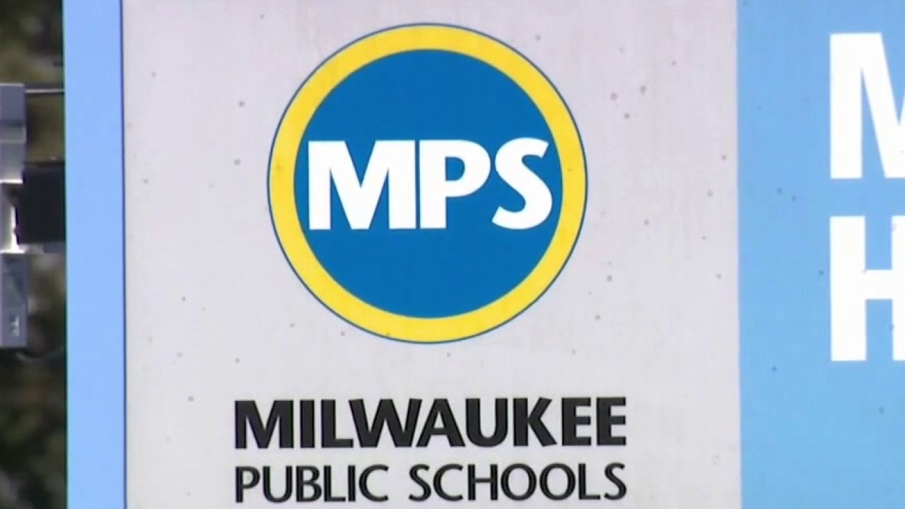 Milwaukee school resource officers return to MPS for 2nd year