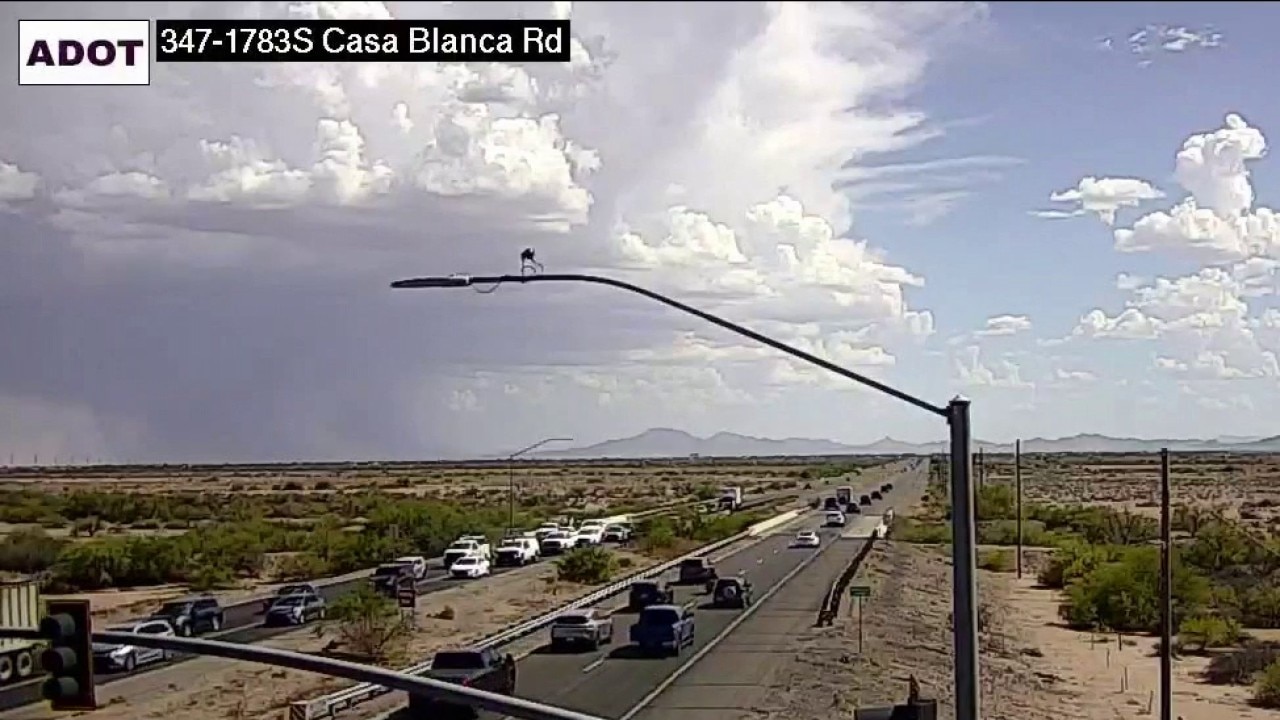 Dust storm develops in Casa Grande