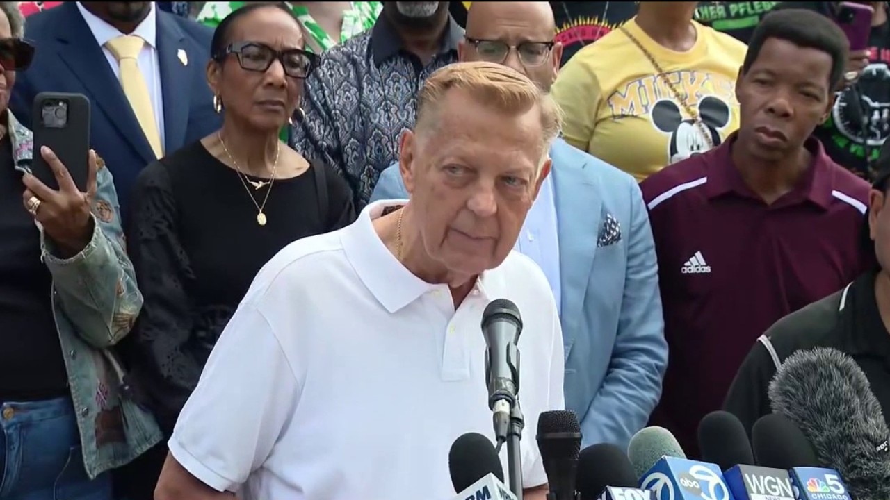 Father Pfleger speaks publicly for first time since reinstatement