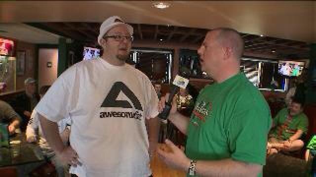 Tony meets Awesome Fat, discusses eating challenge