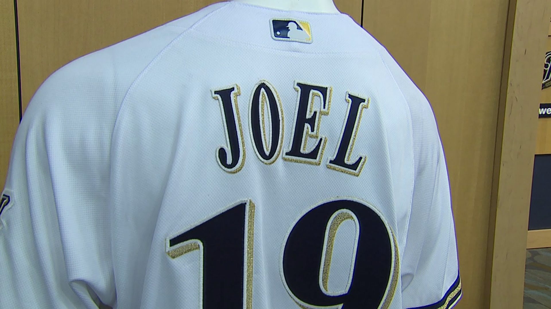 Billy Joel is coming to Miller Park