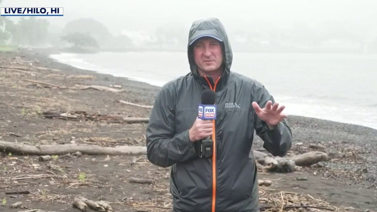 Hurricane Nolo threatens Hawaii 