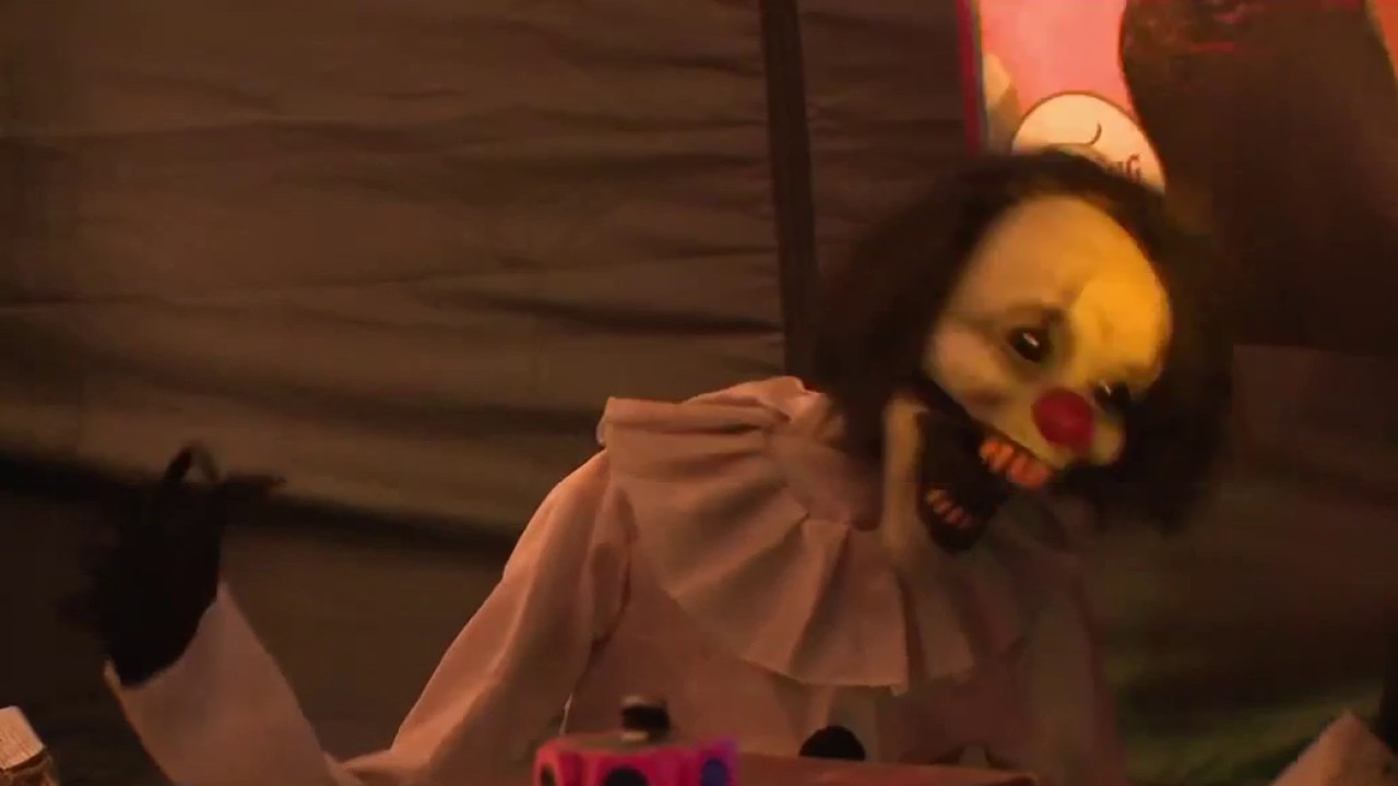 Halloween on Electric Street brings in crowds in Wyandotte