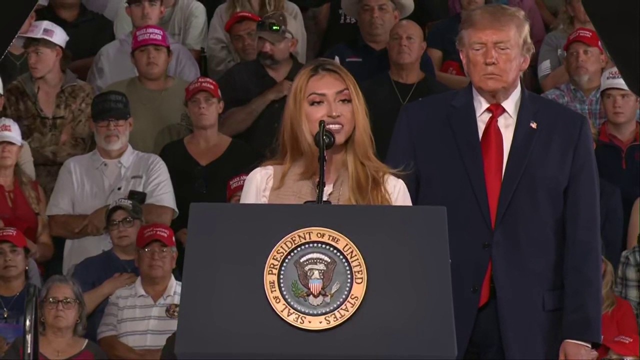 FULL: Alexis Nungaray joins Trump on stage in Texas
