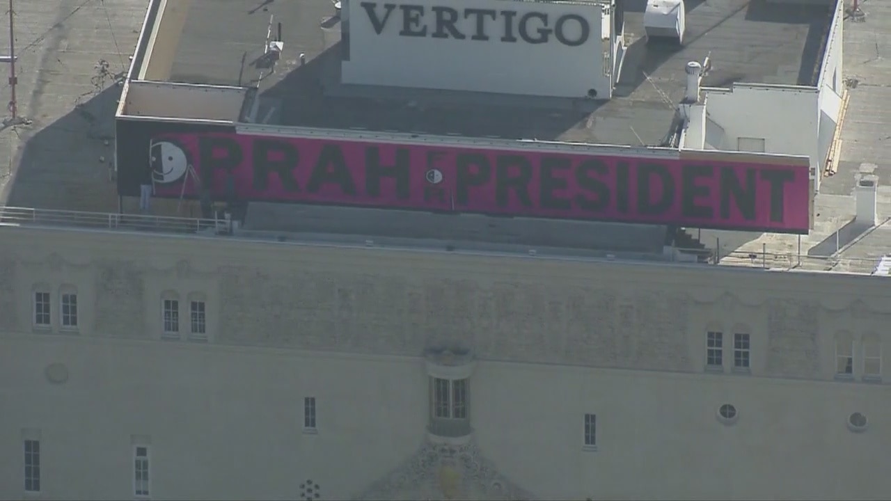 'Oprah for President' billboard pops up in LA