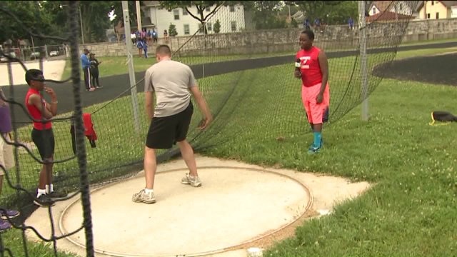 Chip talks shot put & discus as he hangs with the Mustangs Track Club