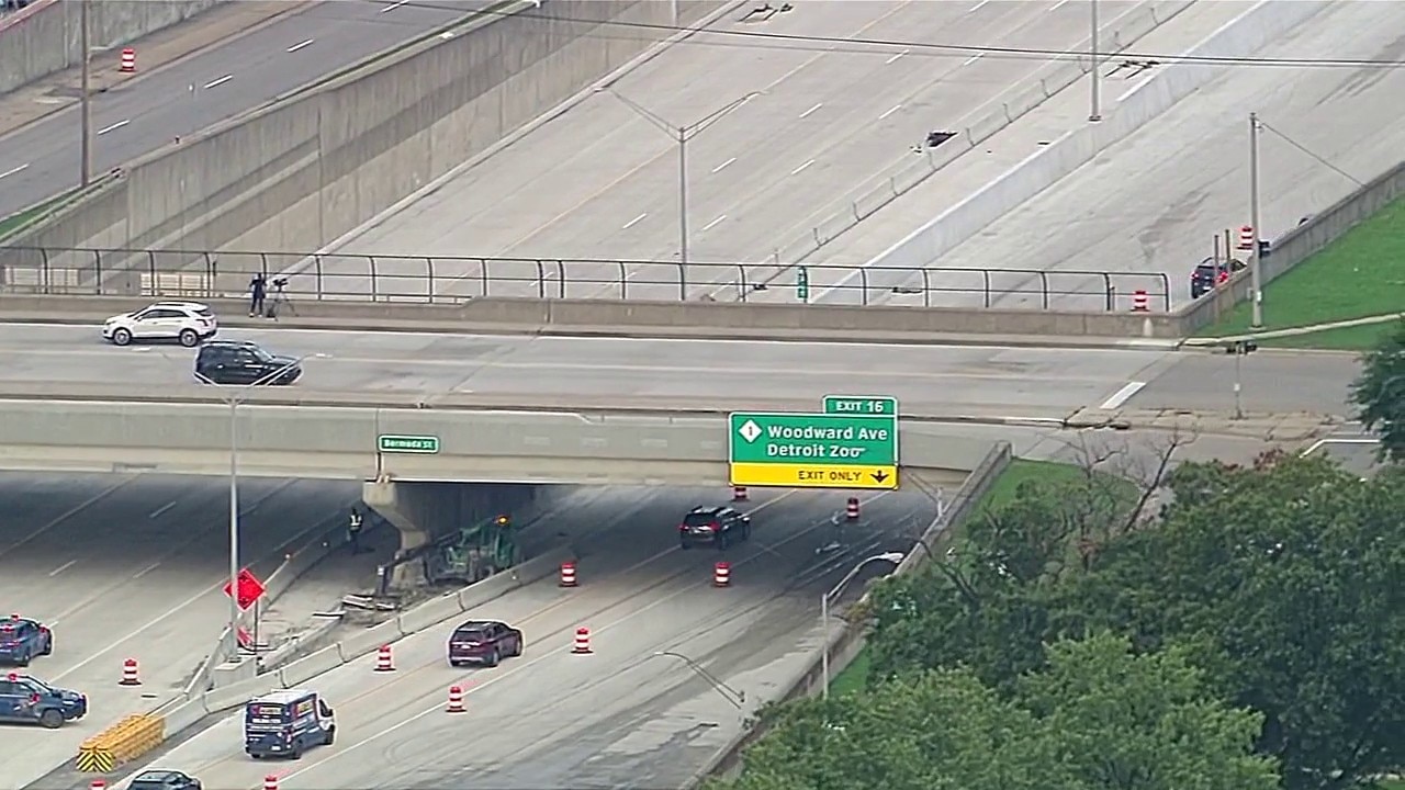 Motorcycle crash closes I-696 near Woodward