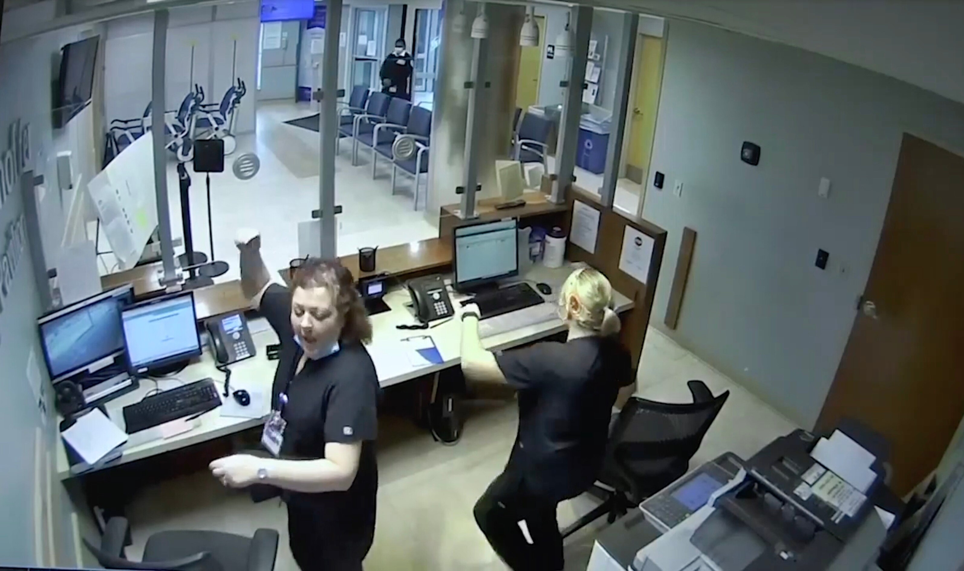 Two NJ medical center workers celebrate COVID-19 recovery