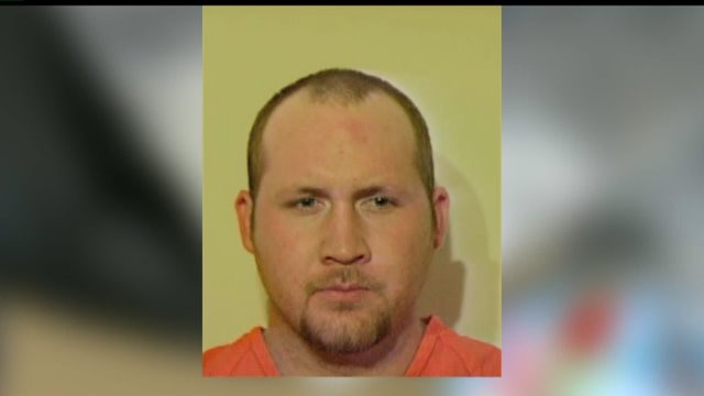 Lewis County deputies searching for suspected serial burglar