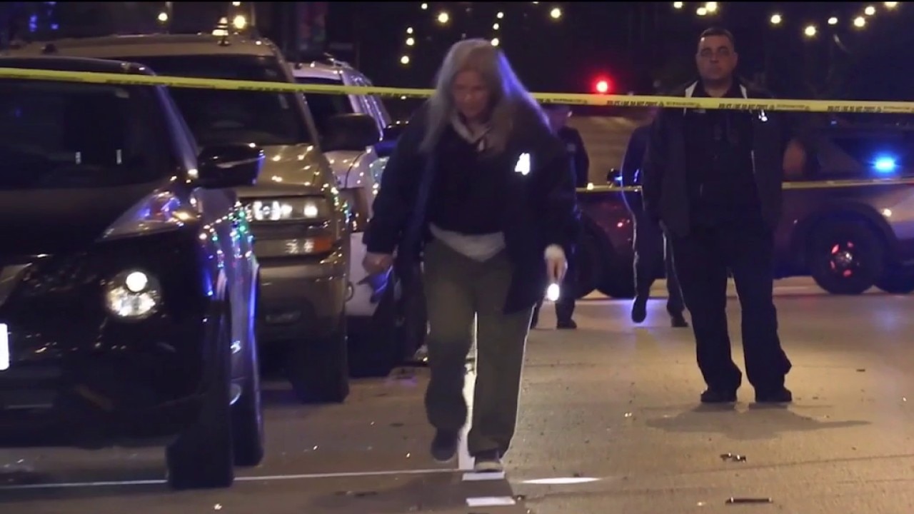 Chicago hit-and-run crash leaves pedestrian dead