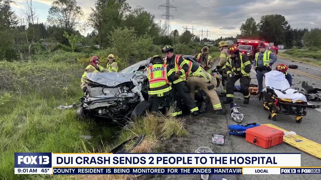 Two hospitalized after Snohomish County crash 
