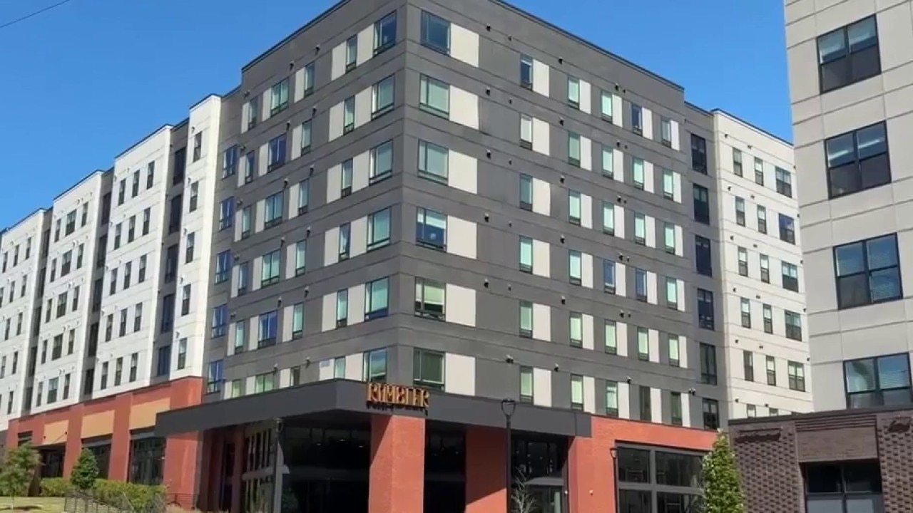 How a UGA student survived an 8th story fall from a window