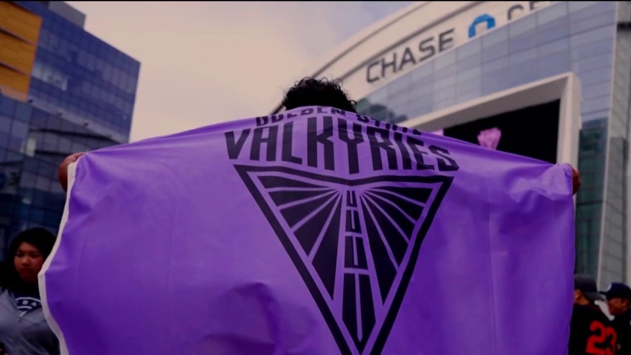 Valkyries fans rally ahead of playoff game