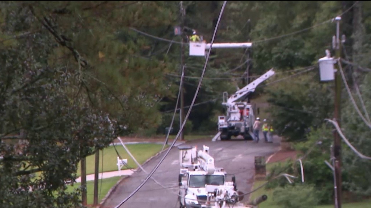 Crews still working to restore power for thousands in Georgia