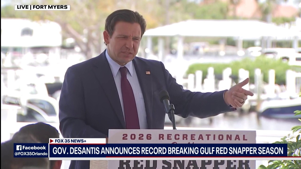 Governor DeSantis speaks in Fort Myers