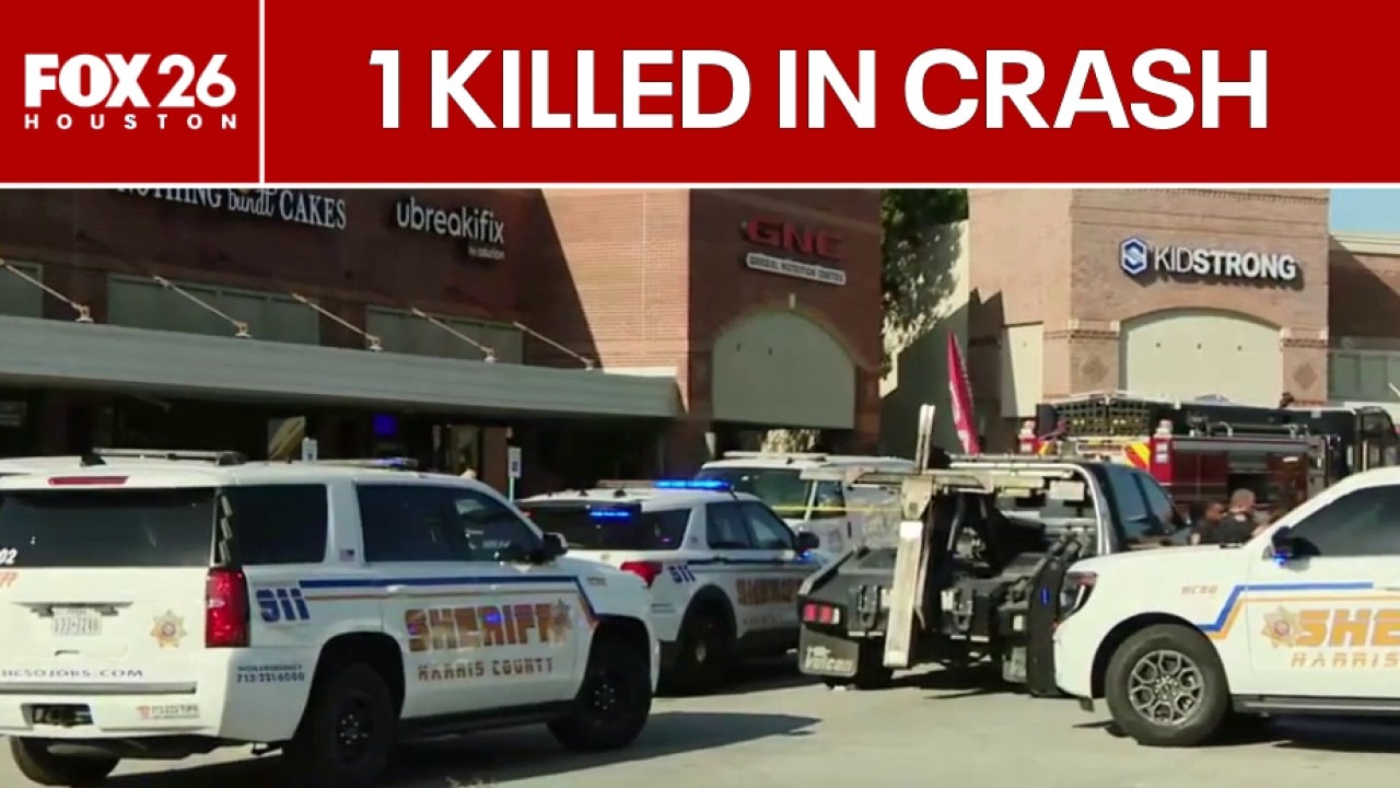 1 killed after vehicle crashes into building in Atascocita
