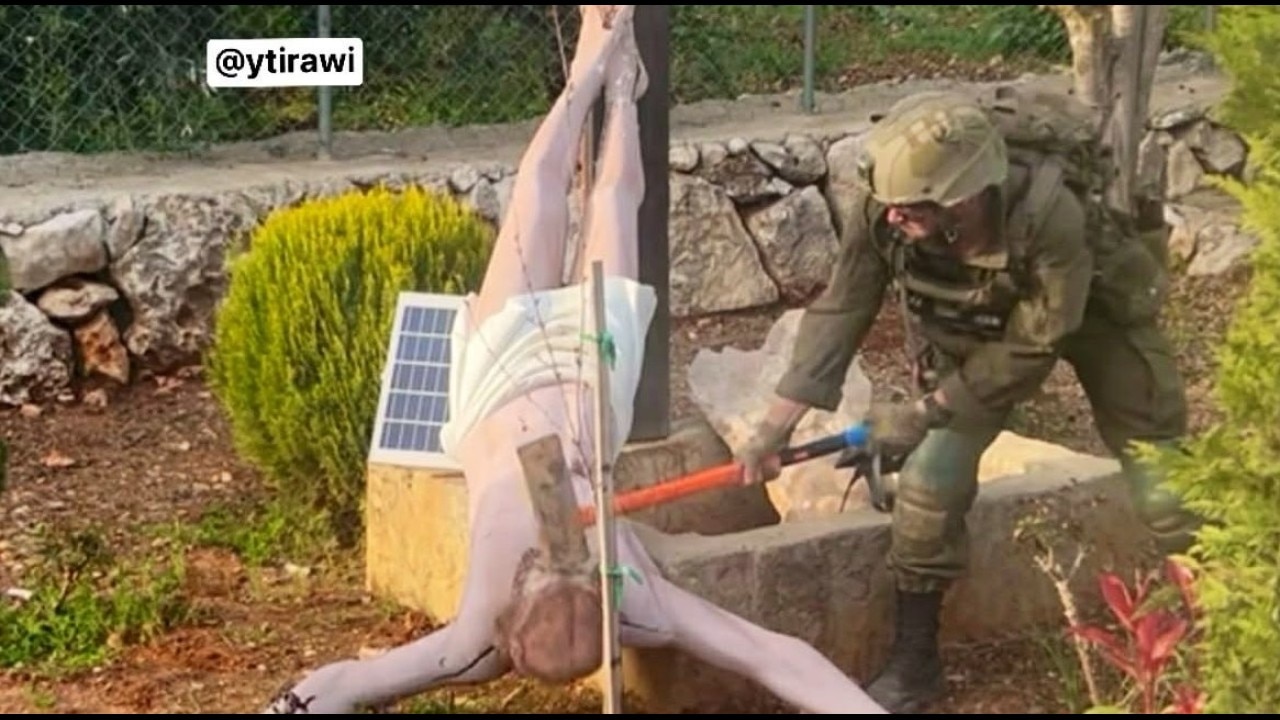 Israel condemns soldier's desecration of crucifix