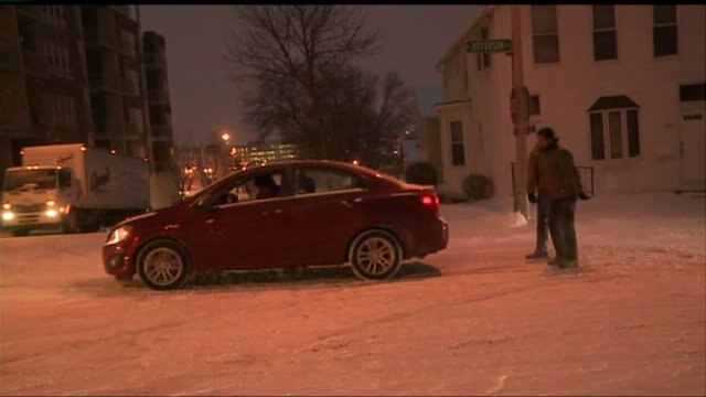 Wintry weather keeps Milwaukee DPW crews busy salting and plowing all day Thursday