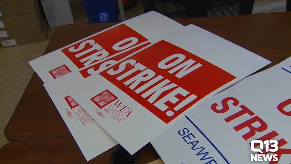 Strike signs unveiled