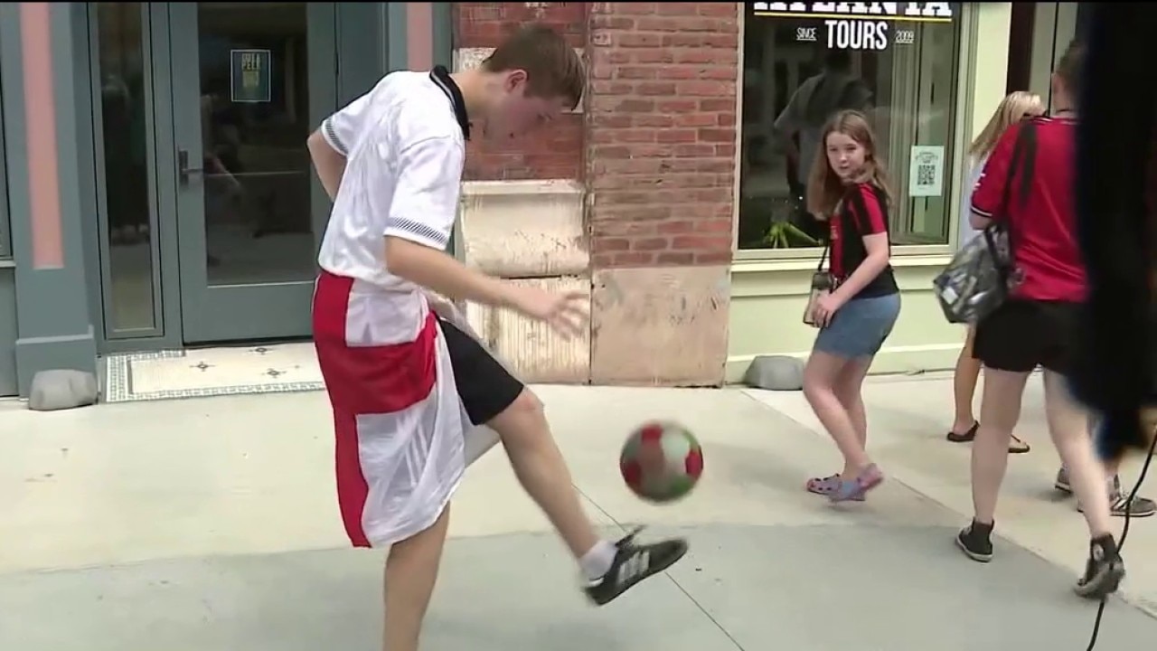 'We've never been favorites': England fans celebrate the odds
