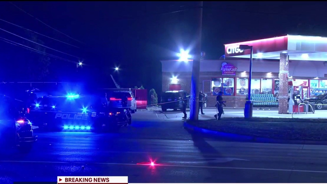 2 Dearborn police officers shot, suspect in custody