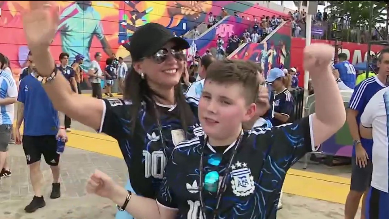 Fans react to Argentina-England match in Atlanta