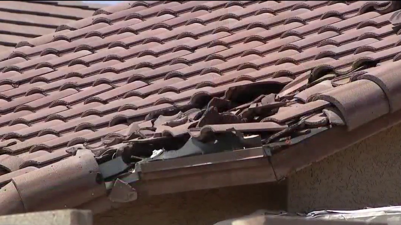 Arizona monsoon winds threaten roofs and trees