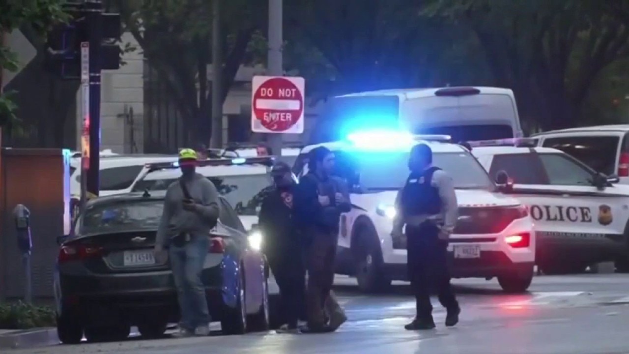White House shooter had history of mental issues