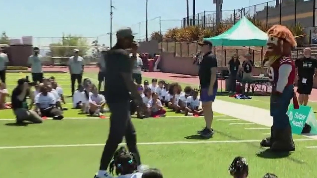 49ers legends Steve Young and Jerry Rice host girls flag football clinic in East Bay